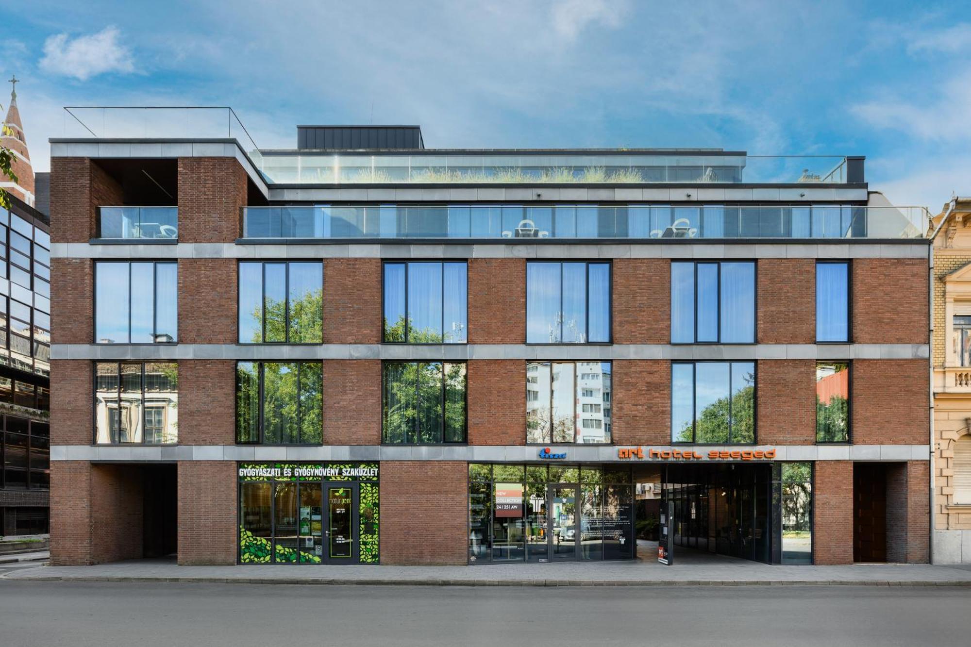 Art Hotel Szeged Eksteriør billede